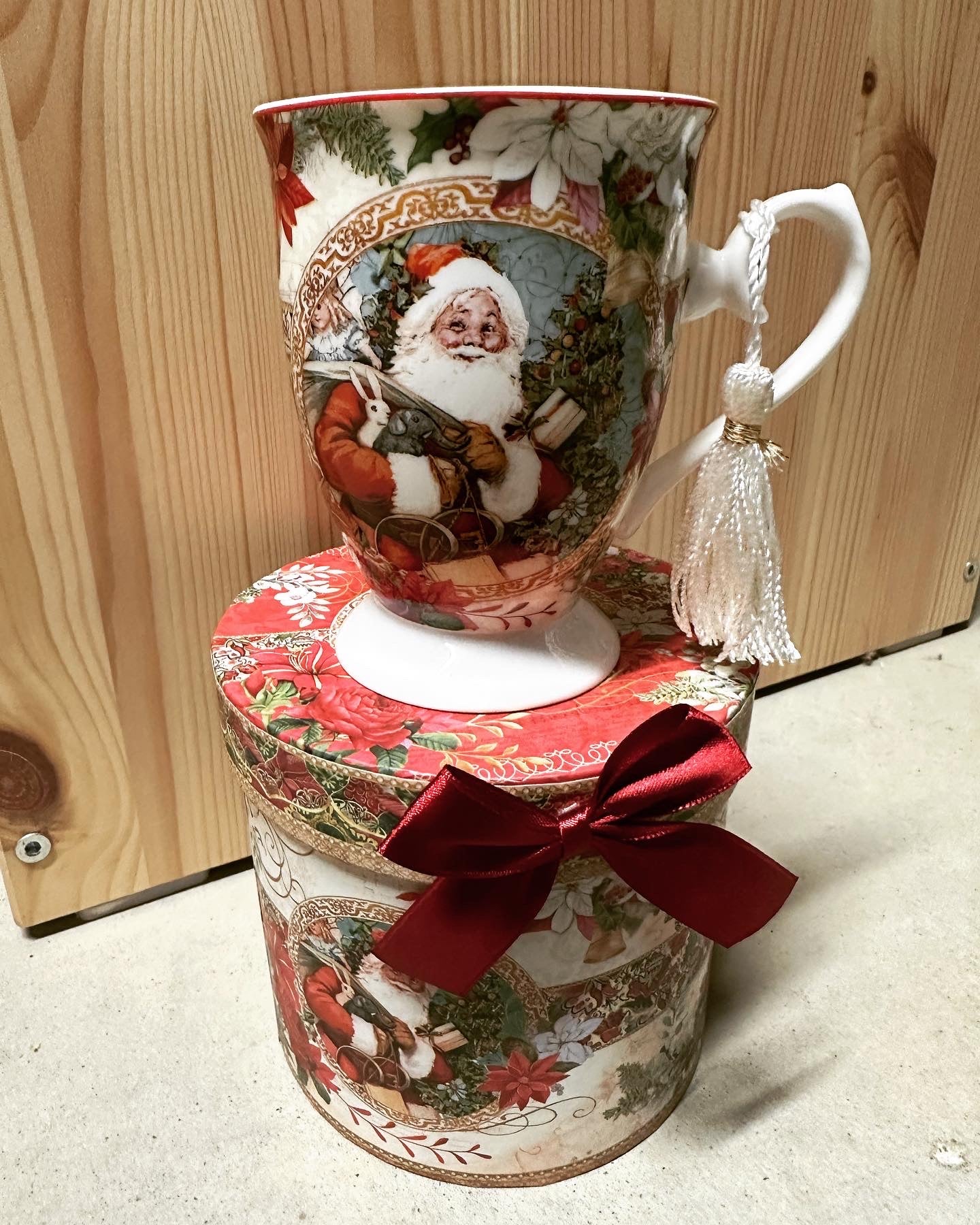 Christmas Tea Cup