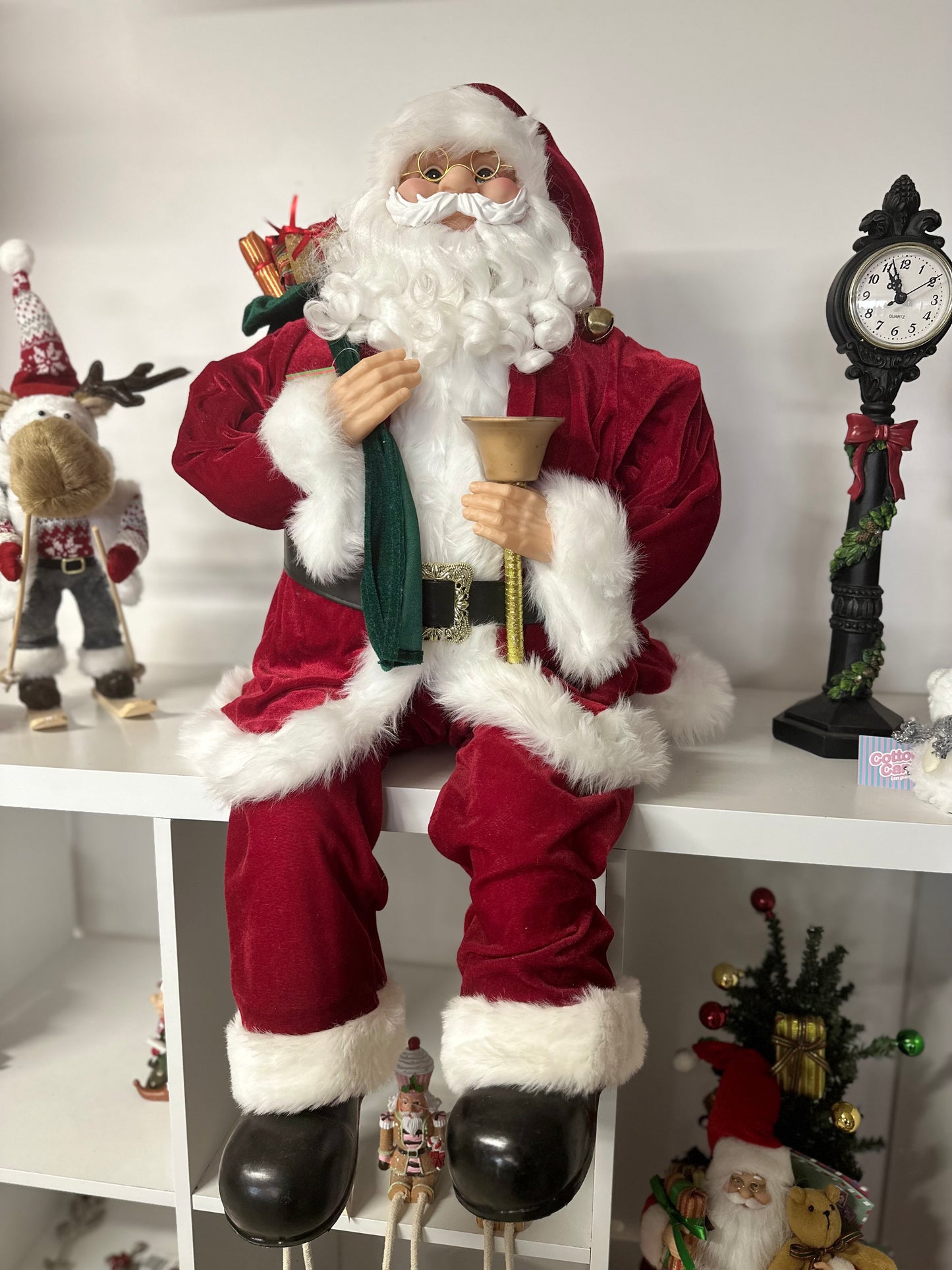 Sitting Santa