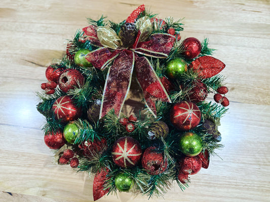 Classical 56cm Christmas Wreath